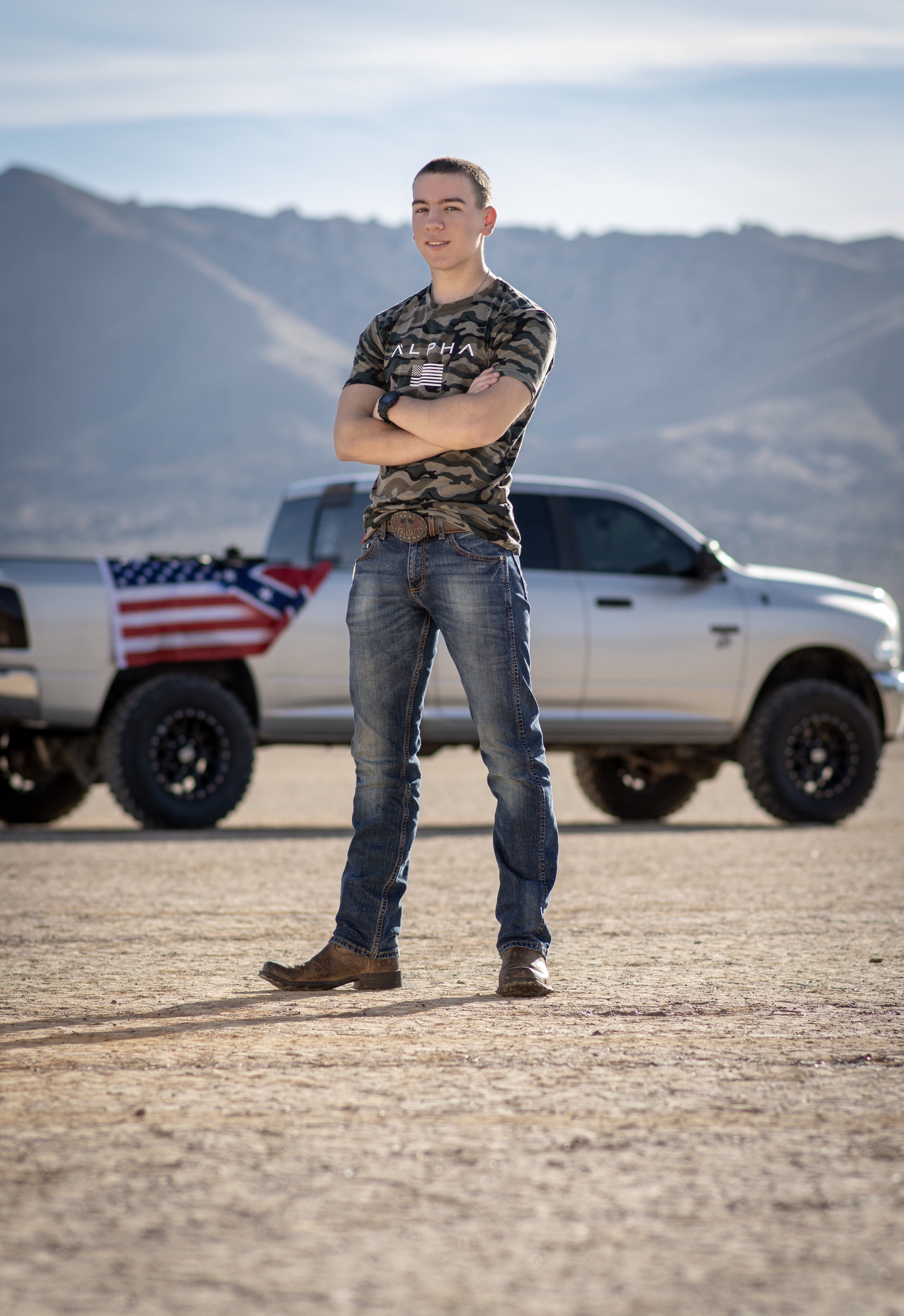 Senior portraits photoshoot Lucerne Valley California with Jake Shoots People