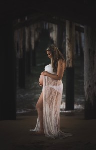 Maternity photoshoot Balboa beach California with Jake Shoots People