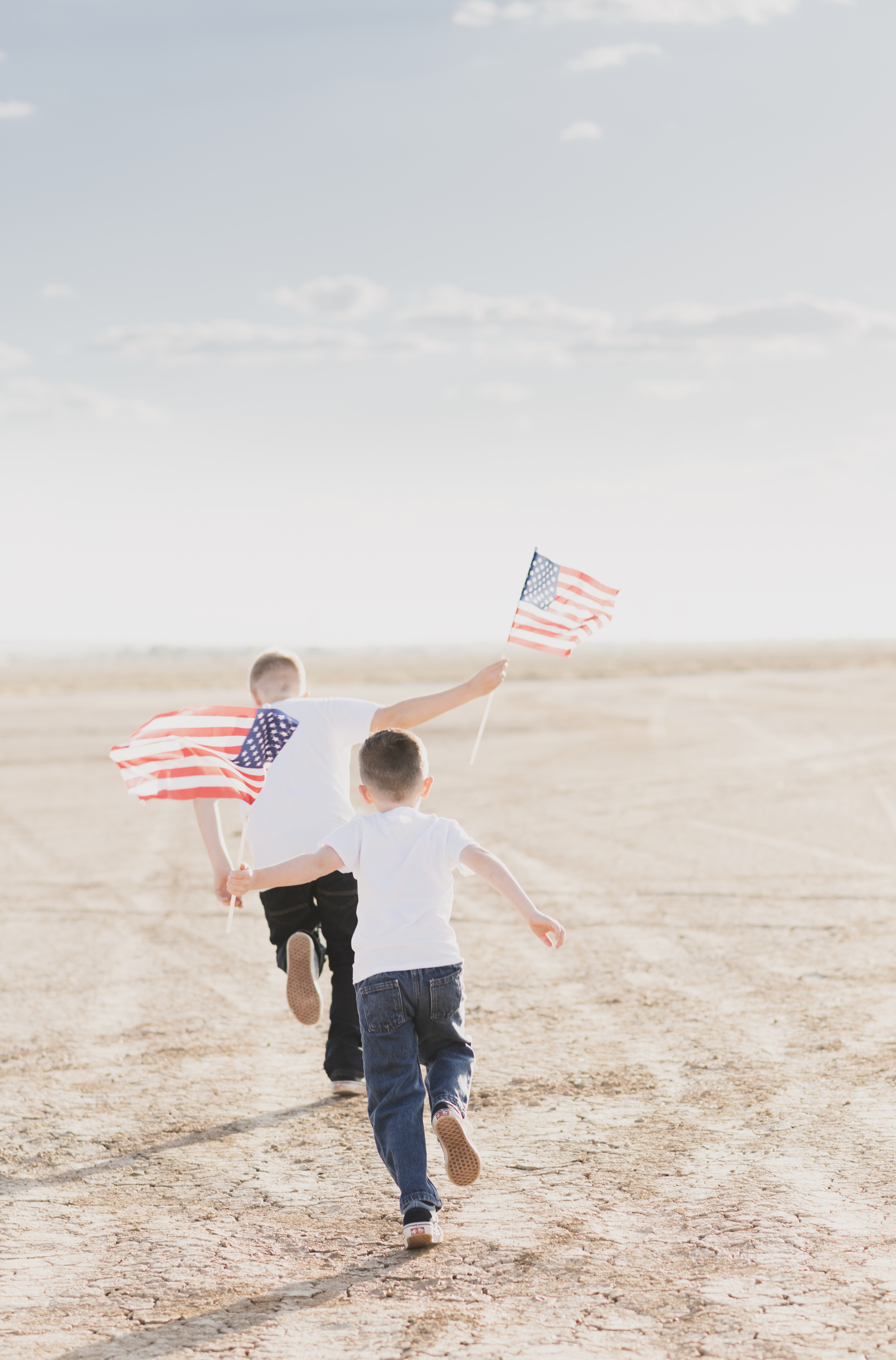 Family photoshoot Lucerne Valley California with Jake Shoots People