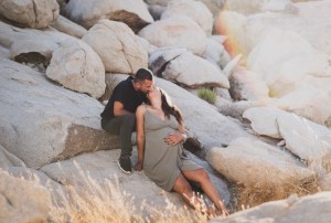 Maternity photoshoot Lucerne Valley California with Jake Shoots People